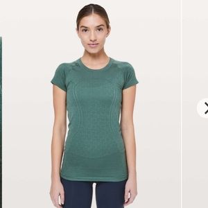 Lululemon Swiftly Tech SS Crew